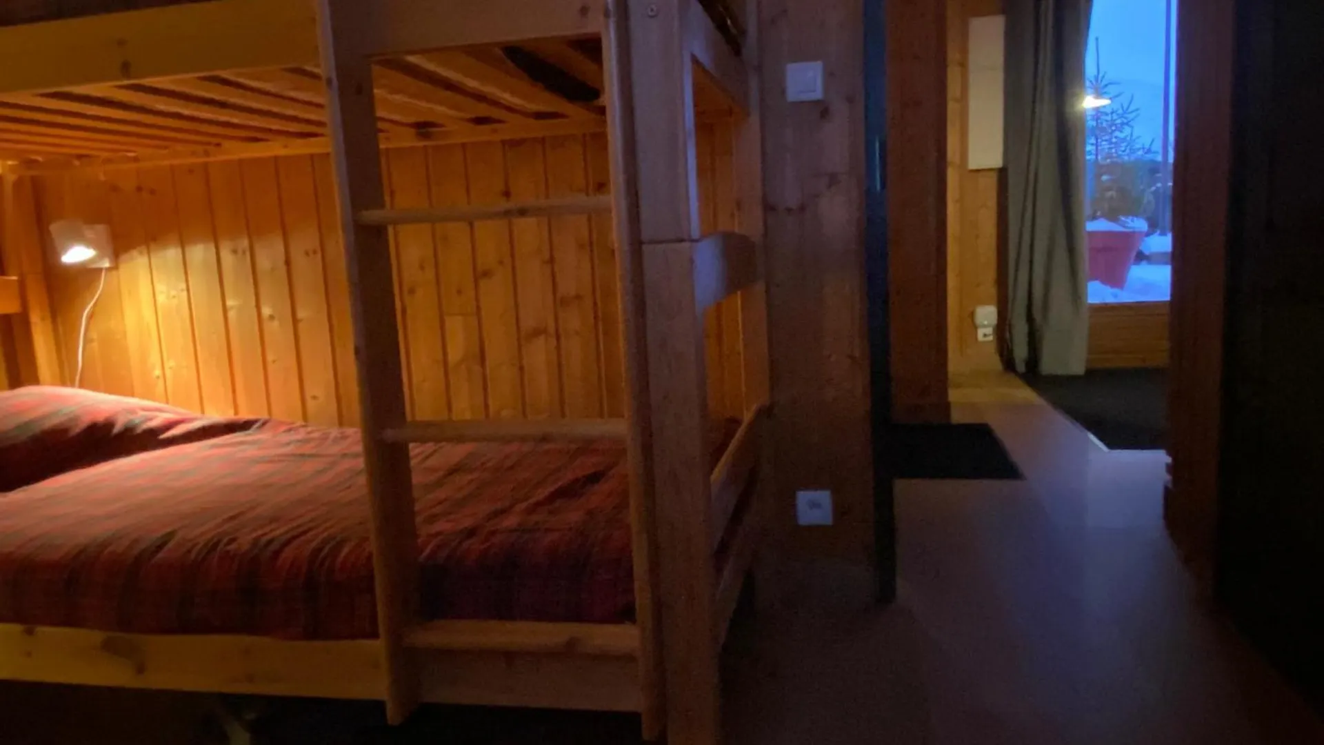 Chalet Aster Germ